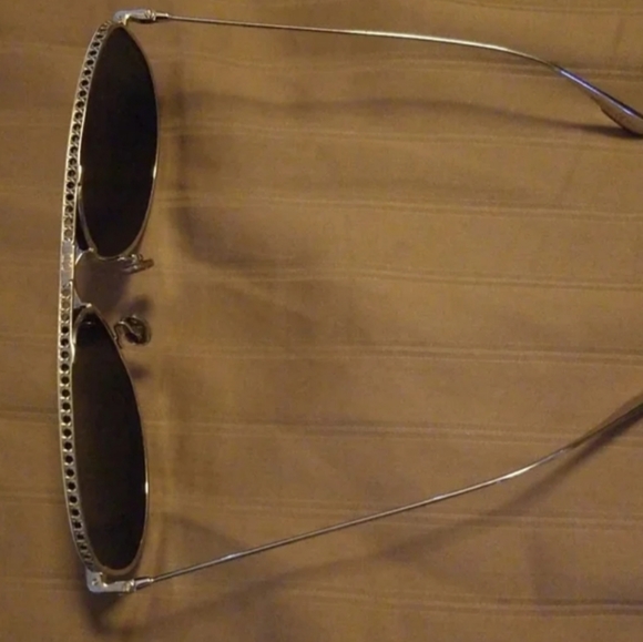 Christian Dior Sunglasses - Picture 2 of 4